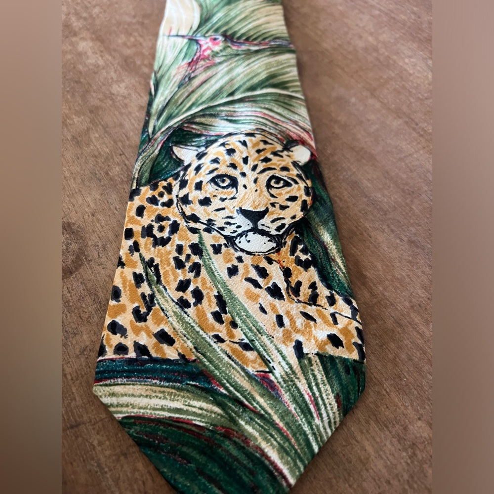 Vintage WWF World Wildlife Fund 1991 100% silk Jaguar tie design number 127